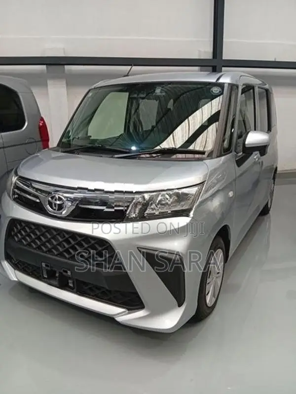 Toyota Roomy X 2023
