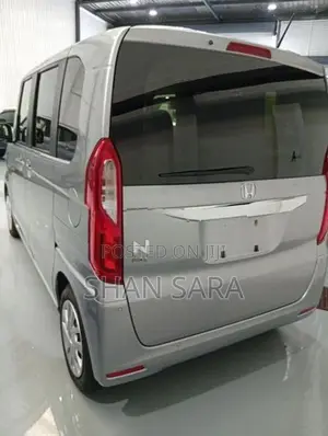 Honda N-Box X 2024