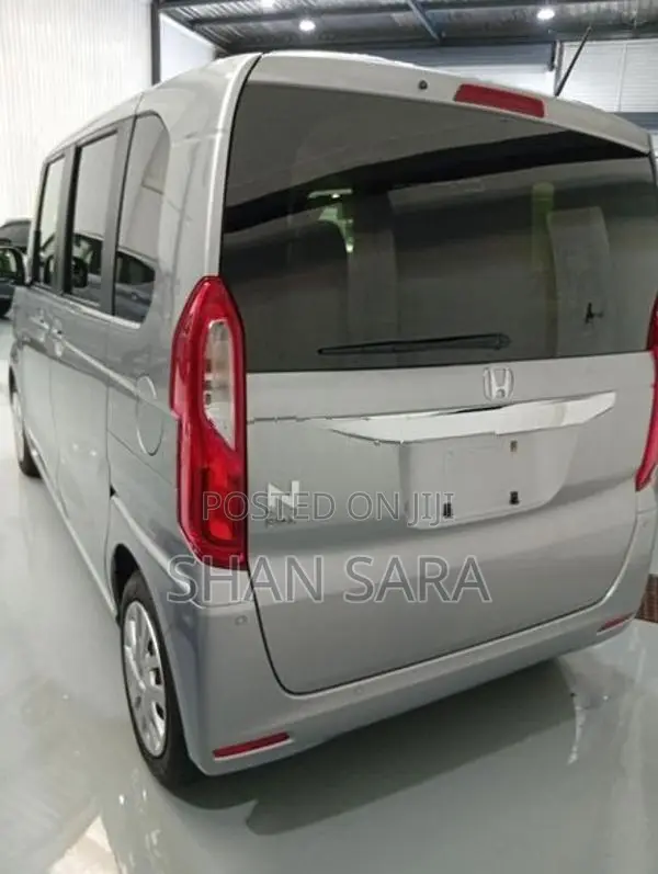 Honda N-Box X 2024