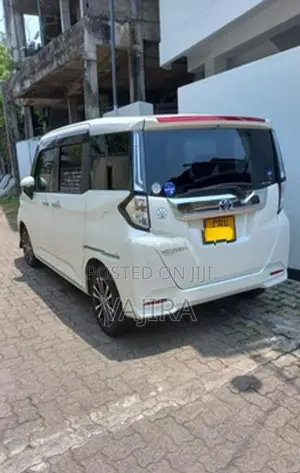 Toyota Roomy Custom GT 2023