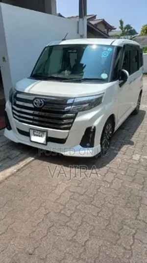 Toyota Roomy Custom GT 2023