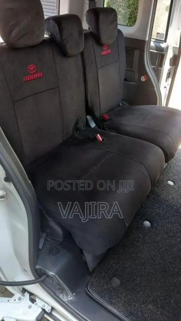 Toyota Roomy Custom GT 2023