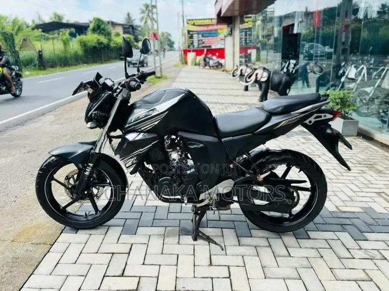 Yamaha FZ 2018