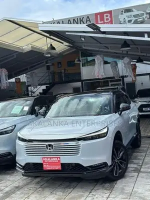 Honda Vezel Z PLAY MOONROOF 2025