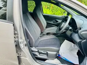 Toyota Yaris X Grade 2025