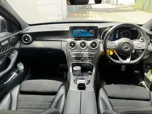 Mercedes Benz C200 AMG Premium 2019