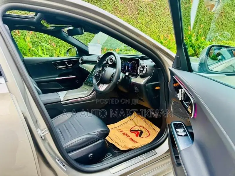 Mercedes Benz C200 AMG LINE PREMIUM 2023