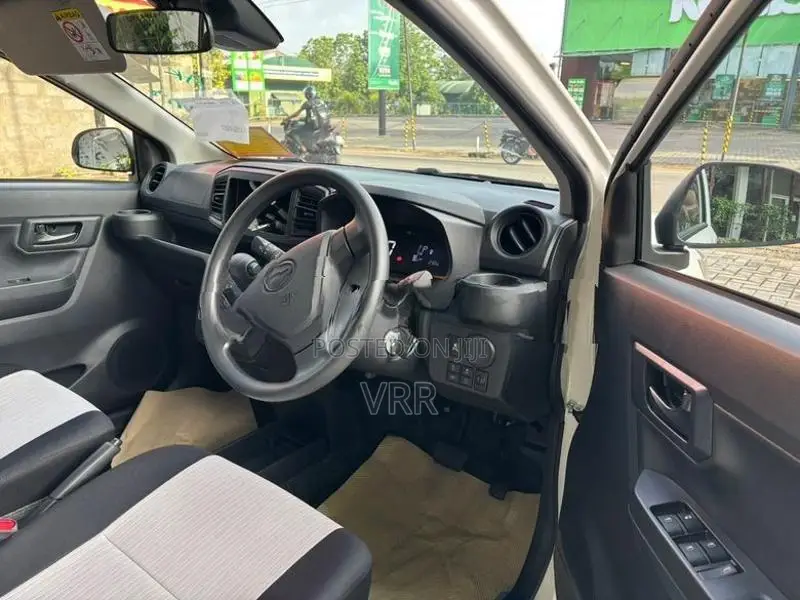 Daihatsu Mira Safety Rear Wiper 2026