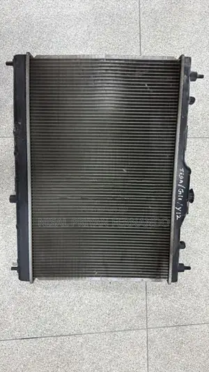 Nissan Tiida / Y12 G11 Radiator