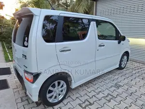 Suzuki Wagon R Custom Z 2025