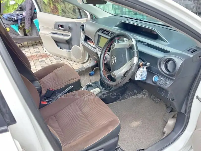 Toyota Aqua G Grade 2014