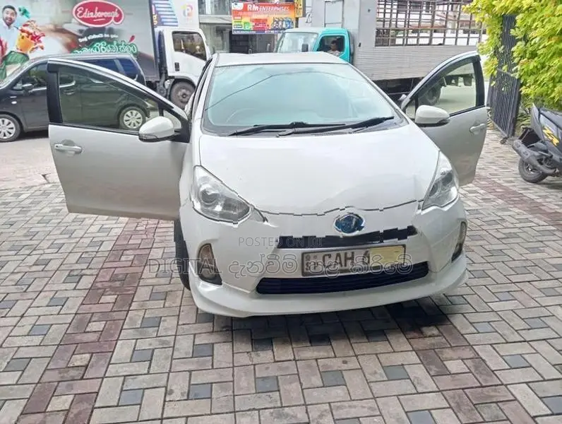 Toyota Aqua G Grade 2014
