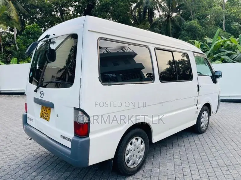 Mazda Bongo Lion Face 1999