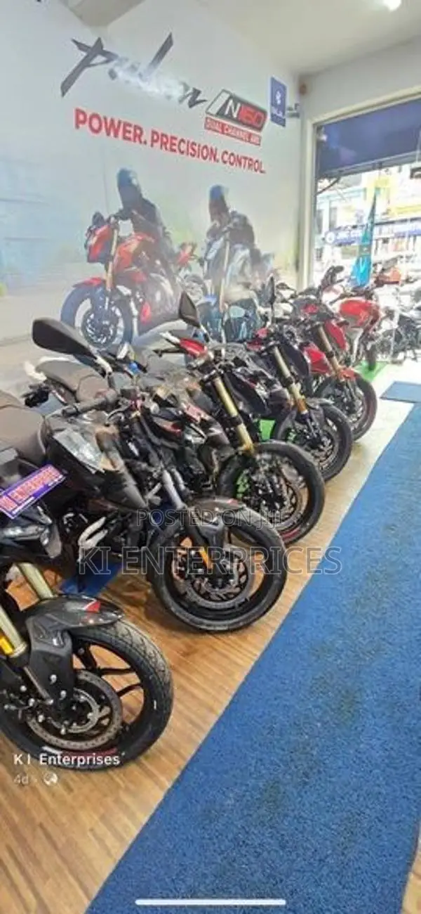 Bajaj Pulsar N160 Premium 2026