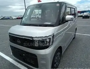 Nissan Roox 2025