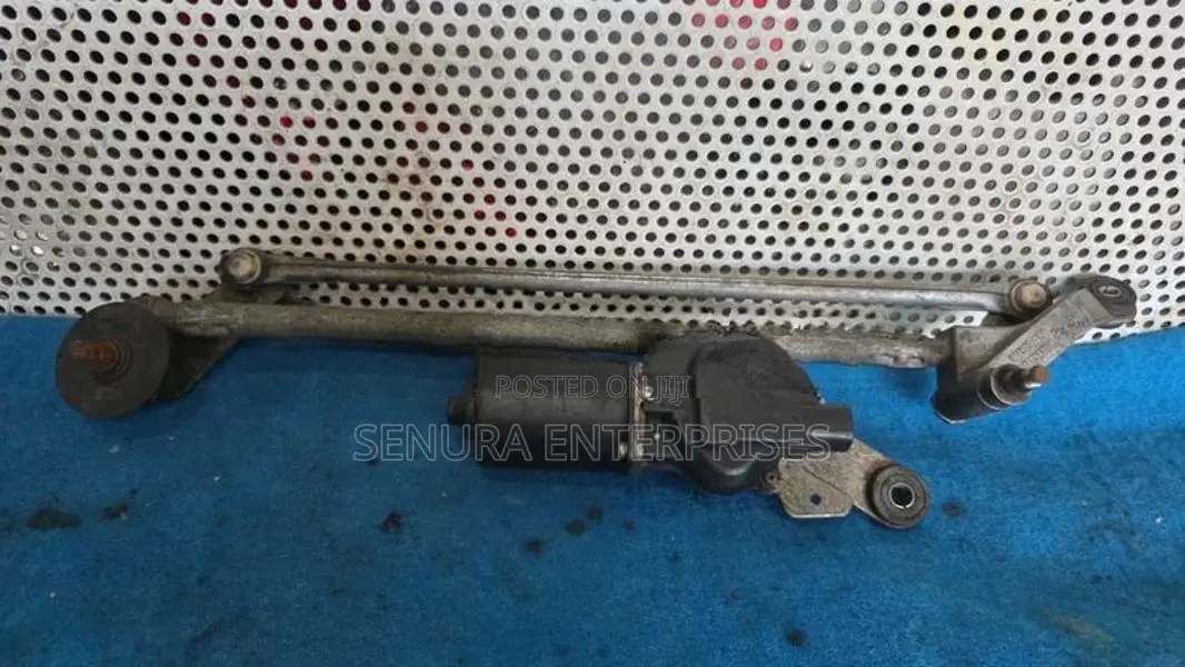 Nissan Vannet NV200 Inner Arm with Motor