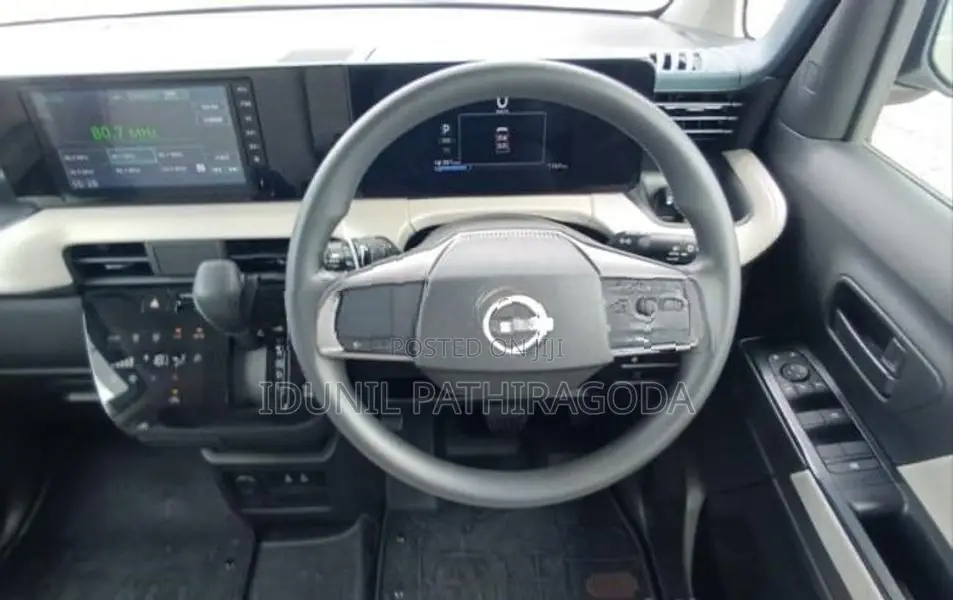 Nissan Roox 2025
