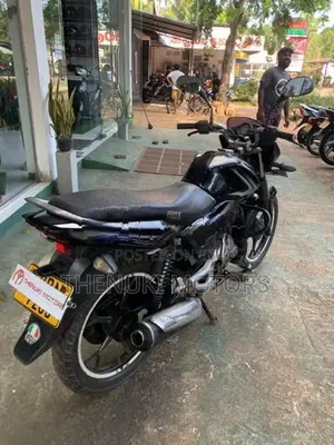 Bajaj Discover 2015