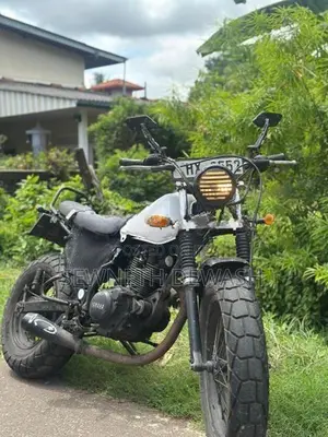 Yamaha TW registered 2004