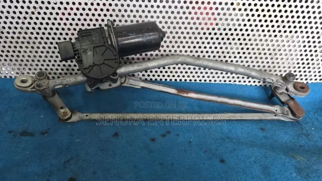 Mazda Axela BK5P Windshield Wiper Motor