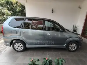 Toyota Avanza 2011