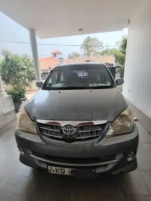 Toyota Avanza 2011