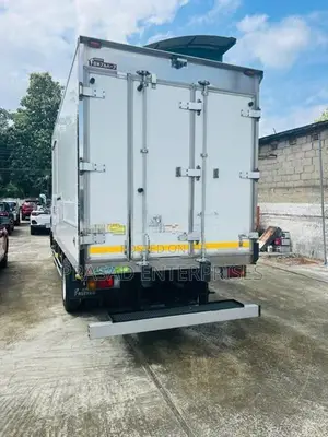 Isuzu Elf 14.5 2017