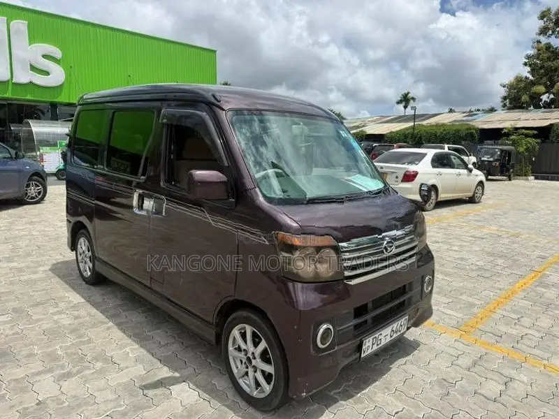 Daihatsu Attrai 2015