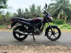 Bajaj Platina 100 2016