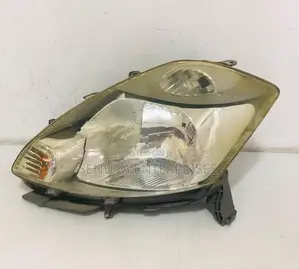 Toyota Passo Kgc10 Head Light Lh