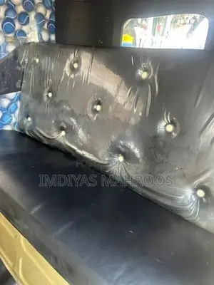 Bajaj RE 2000