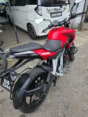 Bajaj Pulsar N160 Premium 2025
