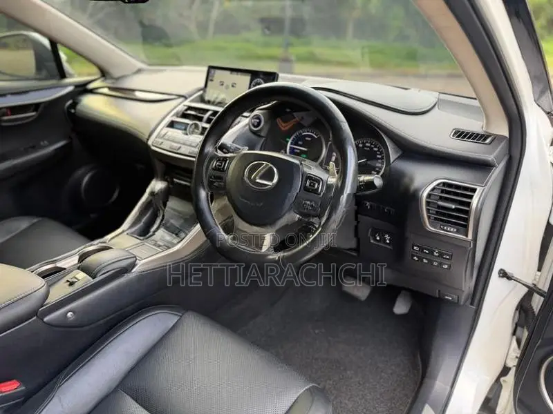 Lexus NX300H 2015