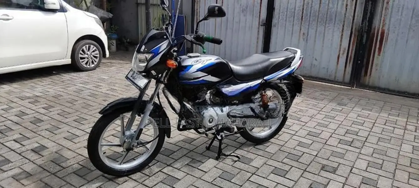 Bajaj CT100 2024