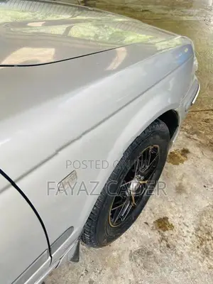 Nissan Sunny Super Saloon 2000