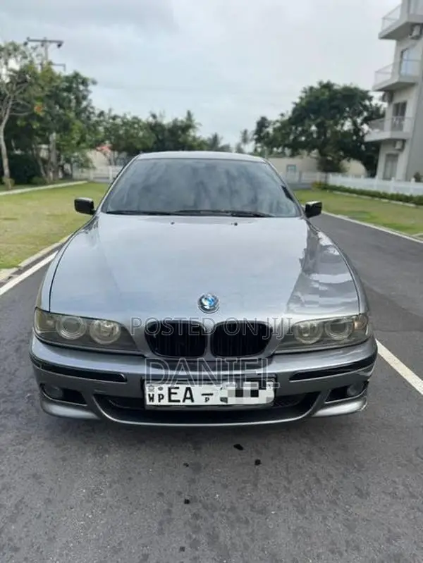 BMW 523i E39 1996
