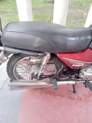 Bajaj Boxer 2026