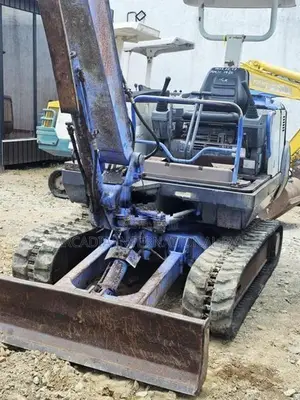 Mitsubishi MM 30B Excavator