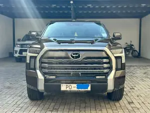 Toyota TUNDRA i-FORCE MAX 2024