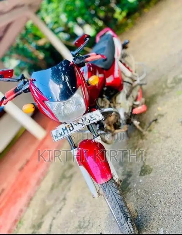 Bajaj CT100 2005