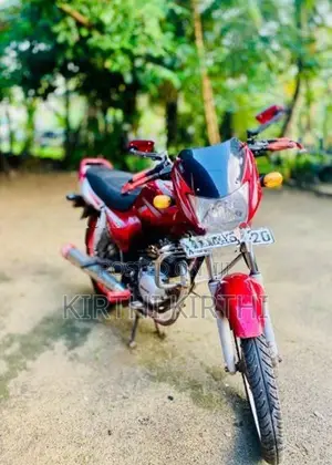 Bajaj CT100 2005