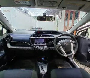 Toyota Aqua 2015