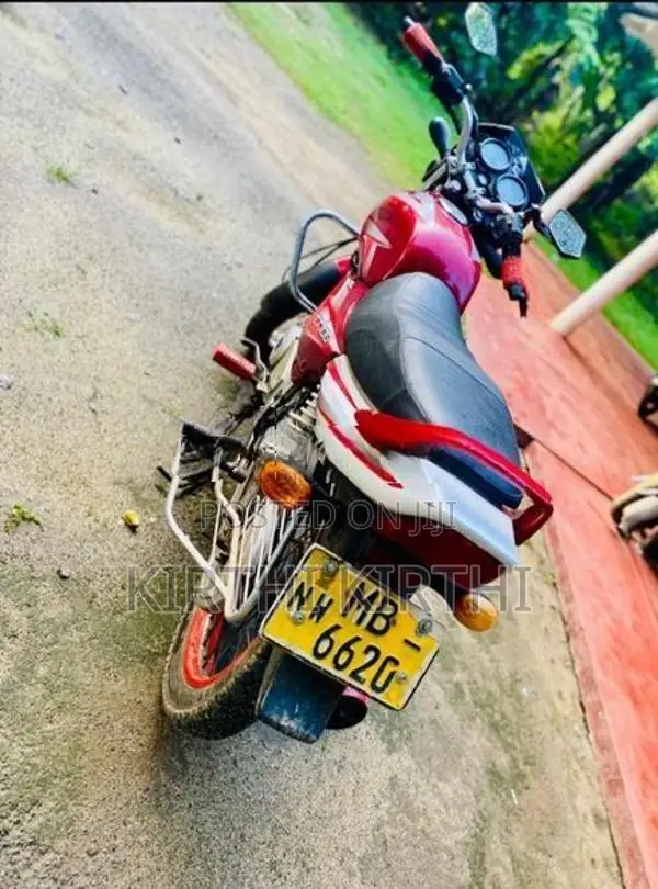Bajaj CT100 2005