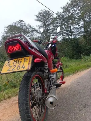 Bajaj CT100 2005