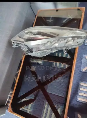 Right Side Head Light Hyundai Accent 2012