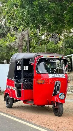 Bajaj RE 2004