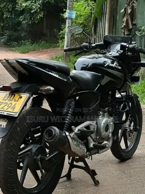 Bajaj Pulsar 180 2016