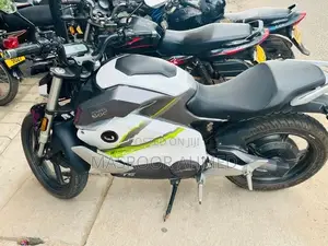 Vmoto Street Hunter Super 2023