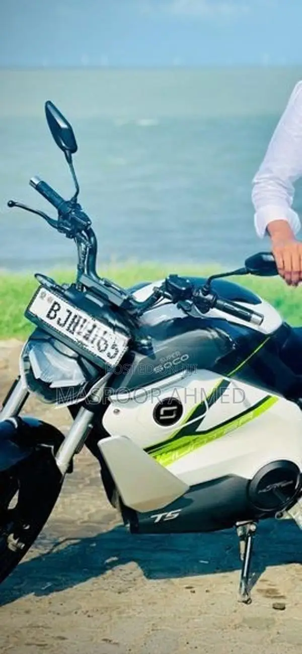 Vmoto Street Hunter Super 2023