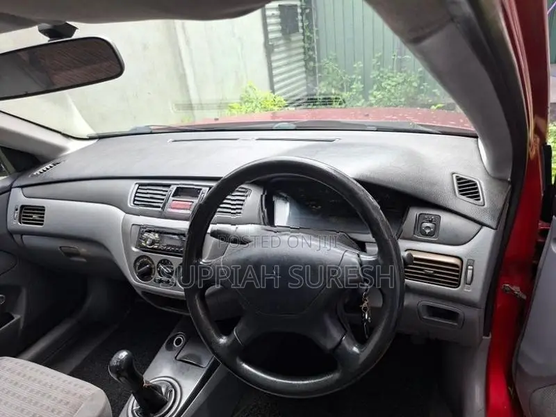 Mitsubishi Lancer 2005